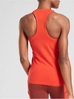 NWT Athleta seamless Racerback Tank Top - GORGEOUS ATTRACTIVE COLOR